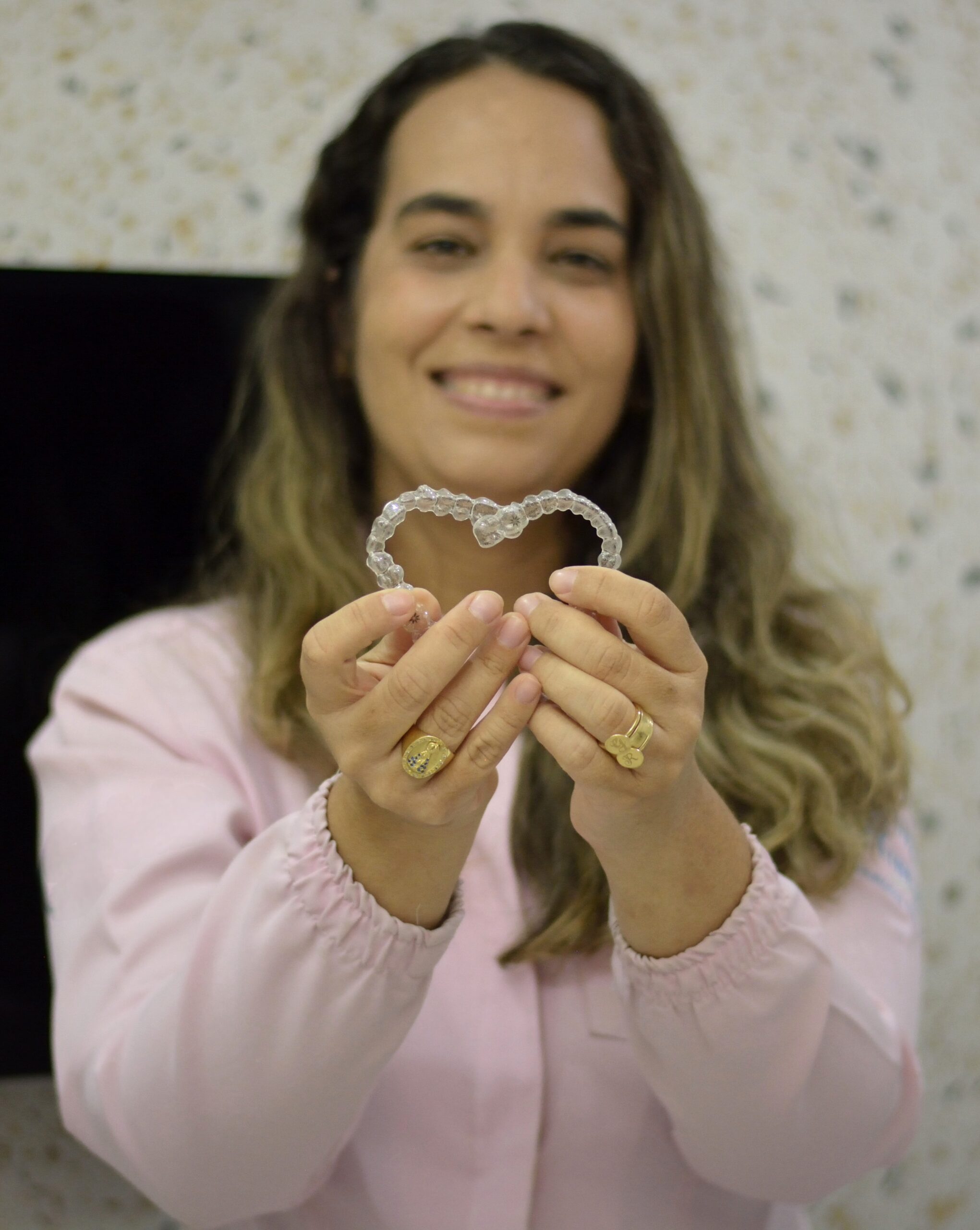 Dra. Rafaella Menezes, especialista da equipe clínica da Versatta Odontologia